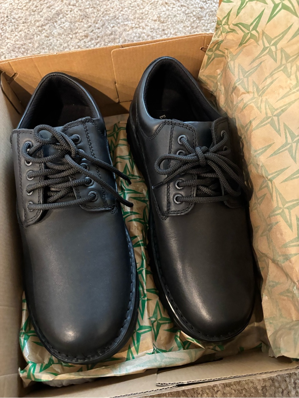 Eastland Plainview Oxford Men's Black Leather Lace-Up Dress Shoes